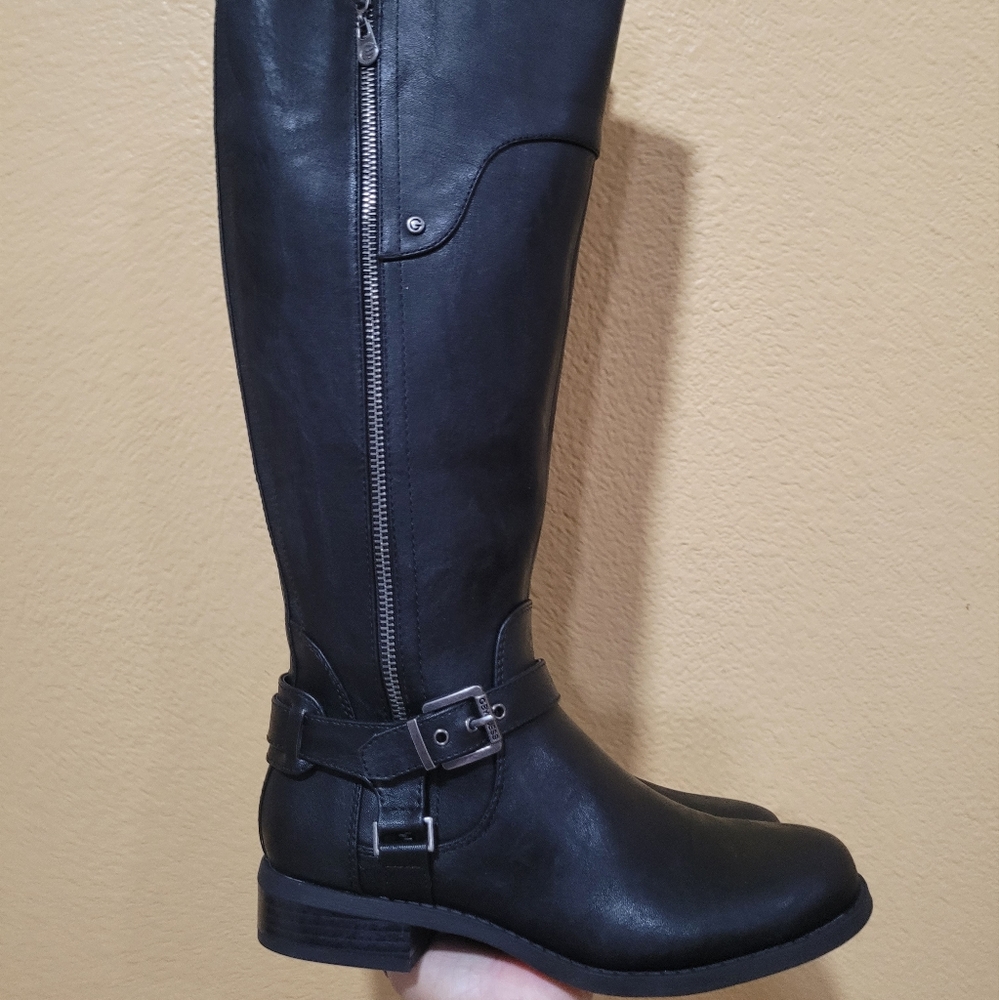 Guess boots